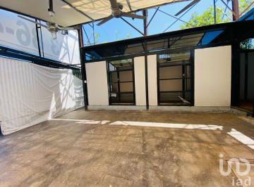 Local comercial · 130m² · 1 Recámara · *local en Renta Cerca Plaza Uptown Mérida*