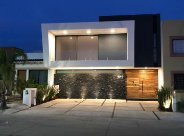 Casa de 3 habitaciones, Morelia · Casa en Venta en Fracc, Jesús del Monte, Morelia, Michoacán