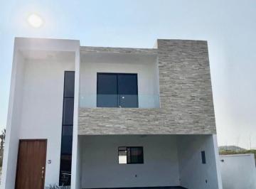 Casa de 3 habitaciones, Alvarado · Bellisima Casa en Venta en Punta Tiburón