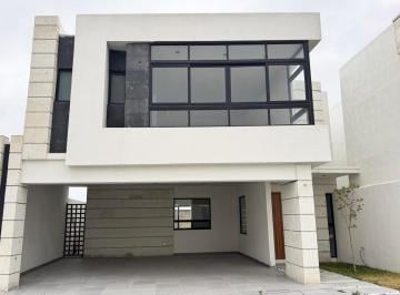 Casa de 3 habitaciones, Saltillo · Casa en Venta en Fracc. La Escondida