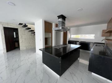Casa en condominio · 233m² · 3 Recámaras · 2 Estacionamientos · PH - Fraccionamiento Altos Juriquilla
