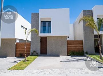 Casa en condominio · 132m² · 3 Recámaras · 2 Estacionamientos · PH - San Isidro Miranda