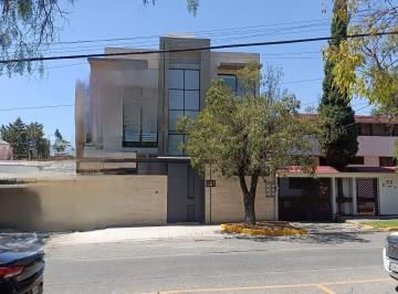 Departamento · 139m² · 2 Recámaras · 1 Estacionamiento · Departamento - Boulevares