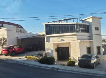 Casa , Guadalupe · Casa en Venta Contry Sol, con 6 Departamentos Independientes