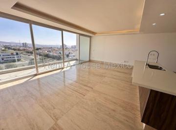 Departamento de 3 habitaciones, Querétaro · Casa con 3 Recámaras y Cuarto de Servicio. El Campanario, Venta