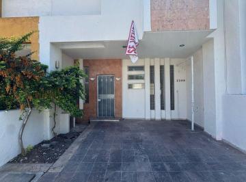 Casa de 3 habitaciones, Zapopan · Casa en Venta en Condominio Familiar