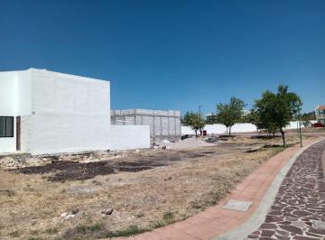Terreno / Lote , El Marqués · Terreno en Esquina X Conín