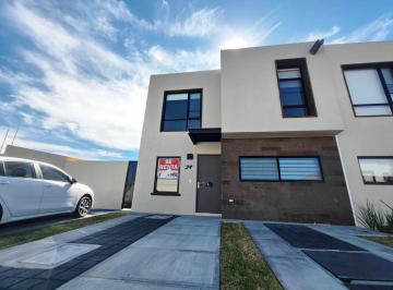 Casa en condominio de 4 habitaciones, El Marqués · Se Renta Casa de 4 Habitaciones en Zakia