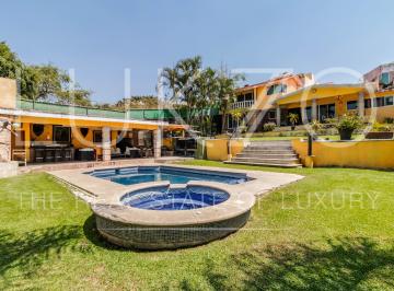 Casa de 4 habitaciones, Temixco · Casa en Venta en Burgos, Temixco