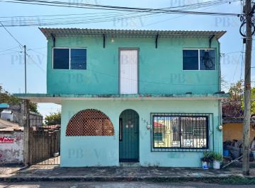 Casa · 264m² · 4 Recámaras · Casa en Venta en Col. Revolución, Veracruz, Ver.