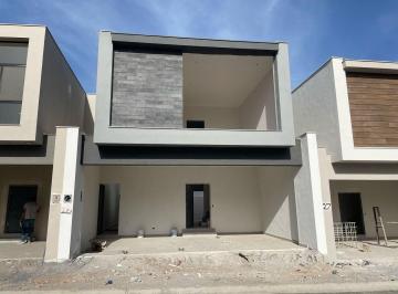 Casa de 3 habitaciones, Santiago · Casa en Venta Vientos del Vergel Zona Carretera Nacional