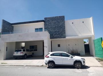 Casa de 4 habitaciones, Saltillo · Se Renta Hermosa Casa Nueva en Fracc Privado Al Norte de Saltillo