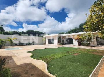 Casa · 400m² · 4 Recámaras · 8 Estacionamientos · Casa en Venta en Colonia Doctores Cancun