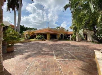 Casa de 4 habitaciones, Mérida · Casona Itzimná Los Aluxes