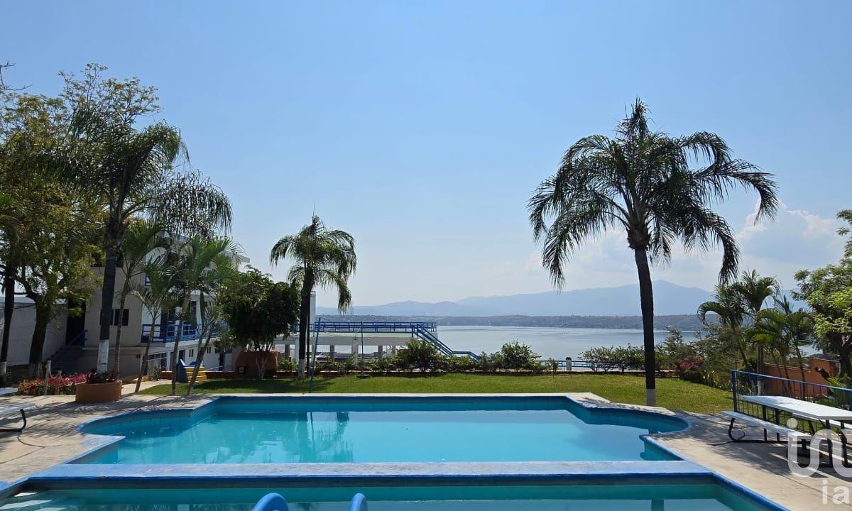 Hotel con Una Vista Espectacular y La Mejor Ubcación en Tequesquitengo.