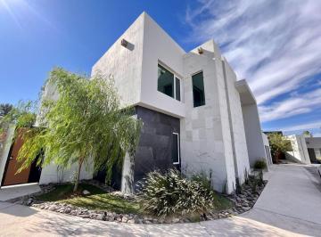 Casa · 518m² · Casa en Juárez