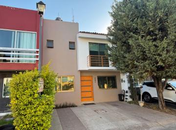 Casa en condominio de 3 habitaciones, Tlajomulco de Zúñiga · Casa en Renta Nueva Galicia Amueblada