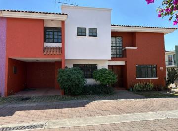 Casa de 2 habitaciones, Zapopan · Casa en Coto con Seguridad en Col. Seattle | 2 Rec. + Estudio/alcoba Flexible