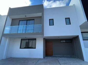 Casa · 259m² · 3 Recámaras · 2 Estacionamientos · Casa en Venta y Renta en Jicuri, Zibatá, Querétaro