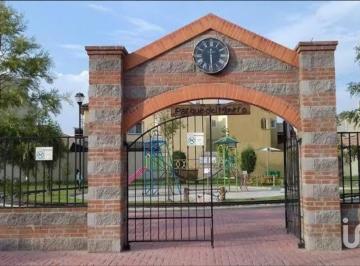Casa · 100m² · 4 Recámaras · 2 Estacionamientos · Casa en Venta Real Toledo Pachuca, Hidalgo