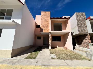 Casa de 3 habitaciones, San Juan del Río · Casa en Venta en Bosques de San Juan, San Juan del Río, Querétaro.
