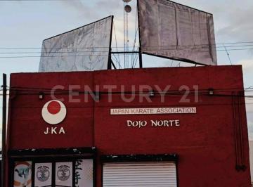 Bodega comercial · 332m² · 1 Recámara · 4 Estacionamientos · Bodega en Venta Av Los Arcos, Chihuahua, Chihuahua.