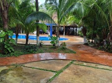 Casa de 8 habitaciones, Puerto Morelos · Se Vende Finca en Leona Vicario, Puerto Morelos, Quintana Roo.