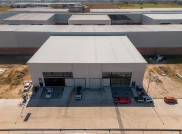 Nave industrial · 845m² · 3 Estacionamientos · Nave en Venta en Capithal Colotlan