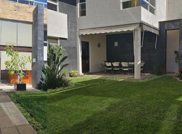 Edificio · 457m² · 9 Recámaras · 10 Estacionamientos · Edificio Corporativo de Vanguardia – Espacios Luminosos y Eficiencia Energética