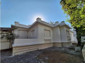 Terreno comercial , Guadalajara · Esquina Ideal Para Edificio 30 X 40, Av La Paz