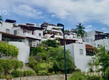 Departamento · 215m² · 3 Recámaras · 1 Estacionamiento · Departamento en Porto Ixtapa
