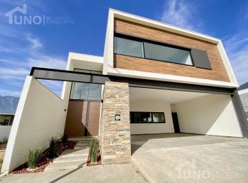 Casa · 380m² · 3 Recámaras · 3 Estacionamientos · Casa en Venta en Carretera Nacional, Bosque de Las Misiones