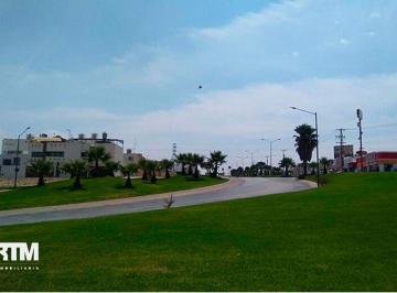 Terreno / Lote · Terrenos en Venta, Villmagna