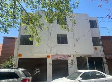 Local comercial · 220m² · Edificio en Venta en Prol. Muñoz Cerca de Uvm