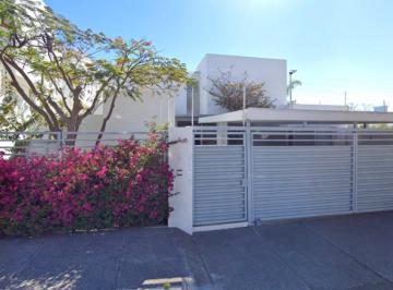 Casa de 5 habitaciones, Querétaro · Casa en Juriquilla