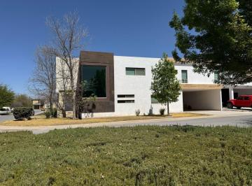 Casa de 3 habitaciones, Saltillo · Se Renta Hermosa Casa en Exclusivo Fraccionamiento Al Norte de Saltillo