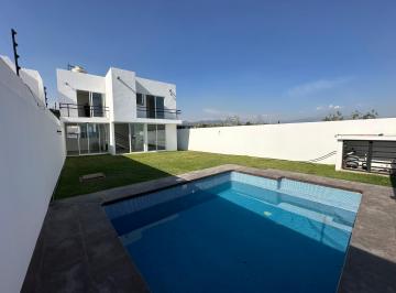 Casa de 3 habitaciones, Yautepec · Oportunidad Casa Sola con Alberca Privada en Oaxtepec
