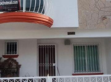 Casa en condominio de 3 habitaciones, Zapopan · Viveros del Valle Coto con Seguridad, Renta o Venta, Recien Detallada