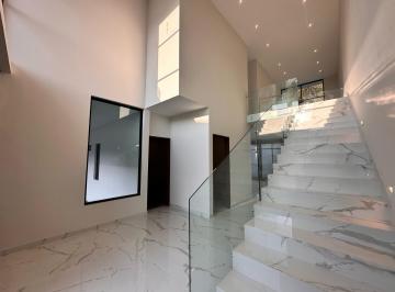 Casa · 430m² · 4 Recámaras · 4 Estacionamientos · Casa - Fraccionamiento Bosques de Las Misiones