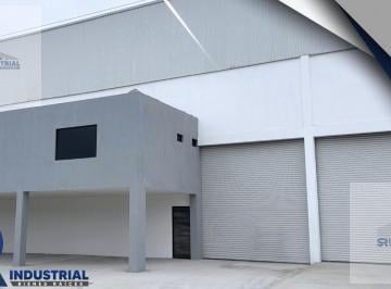 Bodega comercial · 1200m² · 3 Estacionamientos · Bodega Industrial en Renta en Santa Catarina