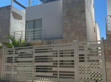Casa · 180m² · 3 Recámaras · 1 Estacionamiento · Casa en Venta Bali Residencial