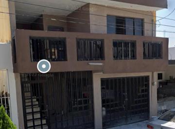 Casa de 6 habitaciones, Guadalupe · Casa en Venta en La Colonia Arboledas del Oriente, Zona La Fe, Guadalupe, Nl