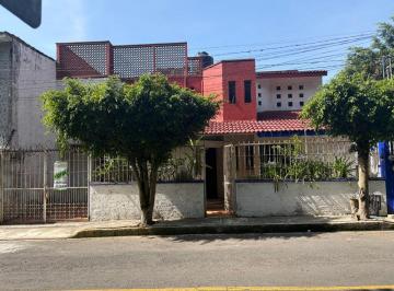 Casa de 5 habitaciones, Fortín · Casa en Venta Av 2 Oriente Num. 408 Col. Centro Fortín, Ver.