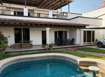 Casa de 5 habitaciones, Cuernavaca · Amplia Casa C Dos Bungalows Independientes