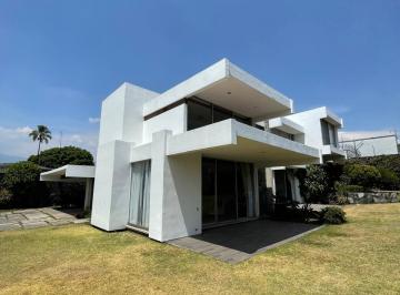 Quinta de 5 habitaciones, Cuernavaca · Residencia Contemporánea en Reforma