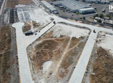 Ikasi Inmobiliaria · Terreno en Venta en Parque Industrial Urban - 1000 m²