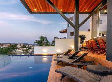 Casa en condominio de 3 habitaciones, Querétaro · Casa en Venta 680 m² en Balcones de Juriquilla con Lujo Moderno y Vista Al Lago