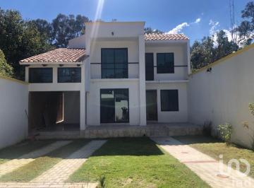 Casa · 250m² · 4 Recámaras · 2 Estacionamientos · Casa en Quinta San Martin en San Cristóbal de Las Casas