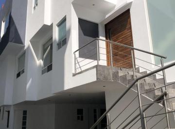 f20149e3c001d73dd12f64e8627af47ad65751419a428b4e5e47850e849634bd · Casa en Venta en Tecamachalco