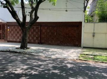Casa · 662m² · 4 Recámaras · 5 Estacionamientos · Residencia en Venta en Lomas - Virreyes, Lomas de Chapultepec, Cdmx